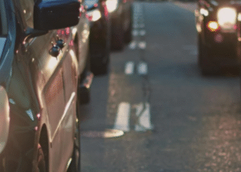 Поліція на дорогах й обмеження руху водіїв: виїзд із Києва частково перекрито