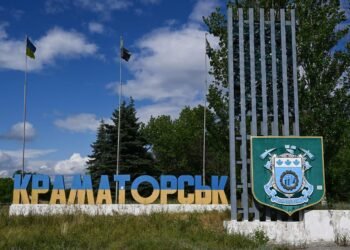 Обесточенным городам Донецкой области за сутки вернули свет