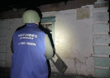 РФ впервые за время войны ударила реактивным КАБом по Лозовой: бомба пролетела 130 км