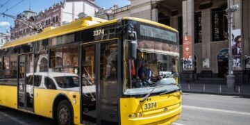 Київська транспортна перебудова: як завтра курсуватимуть тролейбуси