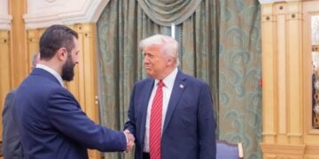 Трамп “зажег” в Белом доме вместе с переходным лидером Сирии. ВИДЕО