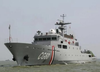 Четыре военных корабля Китая вторглись в воды Японии: что происходит