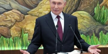 Путин придумал бои за город, который стоит на территории России