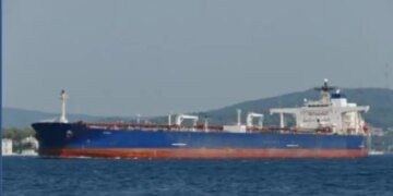 Два российских «теневых» танкера подорвались в Черном море. ФОТО, ВИДЕО