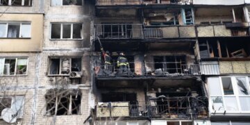 У Києві завершили розбір завалів після російських ударів. ФОТО