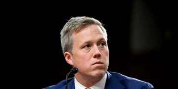 Посланник Трампа пытался запугать Украину «худшим миром» — FT