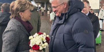 В Киев прибыла глава МИД Латвии