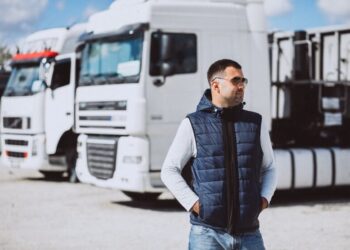 На границах Украины заработали новые правила: что изменилось для водителей