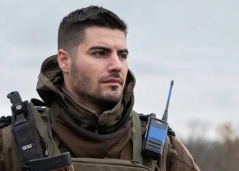 Командир “Ахиллеса” призвал “вешать на столбах” бюджетных воров