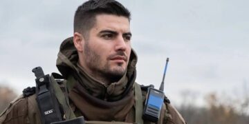 Командир “Ахиллеса” призвал “вешать на столбах” бюджетных воров