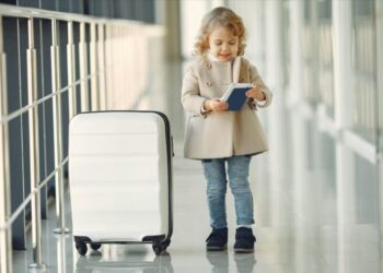 Выезд детей из Украины: какие документы нужны родителям