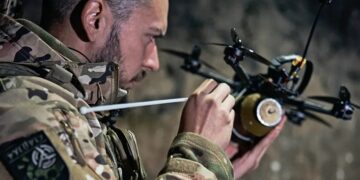 Евросоюз позволил потратить €140 млн из Ukraine Facility на технологии двойного назначения: финансирование получат производители навигационных систем и дронов.