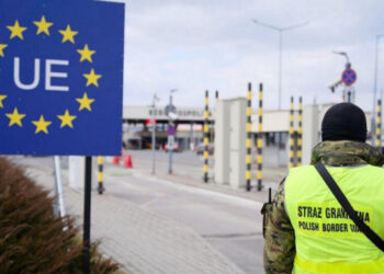 Польша и Венгрия уже начали: что изменилось для украинцев на границе