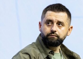 В “Слуге народа” отреагировали на увольнение Ермака
