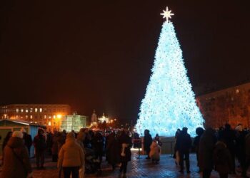 Символ надії: Київ встановить ялинку в пастельних тонах