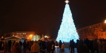 Символ надії: Київ встановить ялинку в пастельних тонах