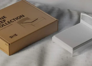 IKEA випустила мініліжко для смартфонів для боротьби з думскролінгом