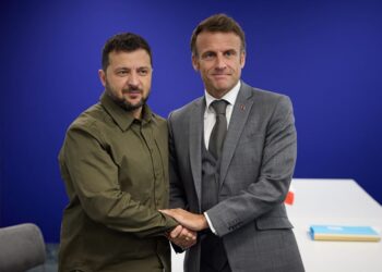 Зеленский посетит Париж для встречи с Макроном: известна дата