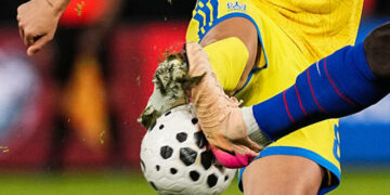 Экс-арбитр ФИФА рассказал, был ли пенальти в ворота сборной Франции