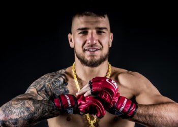 Топовый украинский боец присоединился к антидопинговой программе UFC