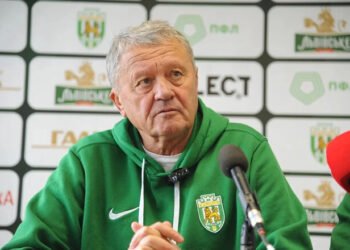 Маркевич назвал двоих игроков, которых нужно вызвать на матч со Швецией