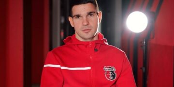 Верес обсудит новый контракт с ветераном клуба в декабре