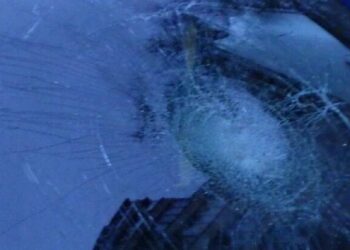 Хуліганський рейд у Києві: машина зруйнована ногами