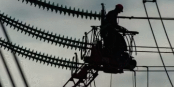 Енергетика після обстрілів: у Києві та області не буде світла півдоби