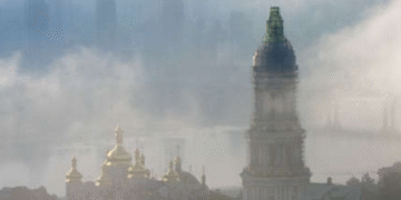 Пил і бруд накрили Київ: якість повітря різко погіршилась