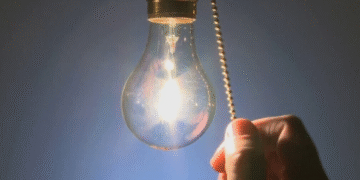 Тисячі жителів Київщини знову зі світлом: що вдалось зробити фахівцям ДТЕК