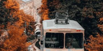 Зупинка пасажирського руху: в центрі Києва виникли обмеження