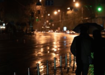 Світло на паузі: графіки відключень в Києві та області 22 листопада