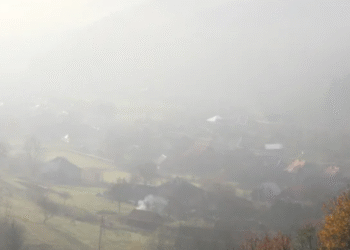 Сіра темрява та дощовий циклон: Київ та область накриє негода