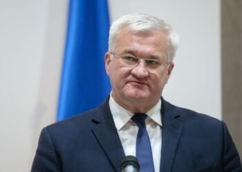 Путина остановят два фактора, но союзникам нужен новый подход к помощи Украине, – МИД