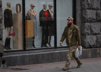 Украине не хватает почти €136 млрд: Киев просит ЕС в декабре определиться с использованием активов РФ.