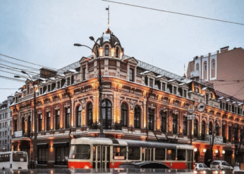 Історія за мільйони: у Києві продають пам’ятку з орендарями та скандалами