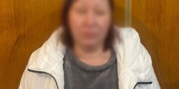 У Києві затримали жінку, яка погрожувала підірвати гранату в одному із приміщень столичного управління поліції