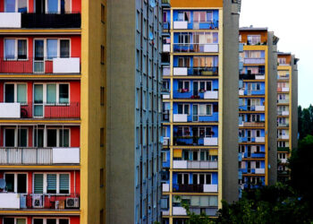 Украинцы больше не “заробитчане”: беженцы покупают жилье в Польше