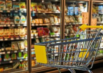 Шампанское и коньяк исчезнут навсегда: что ждет украинцев с Нового года