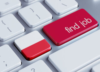 Чек-лист для заробитчан: что обязательно нужно взять с собой на работу в Польшу