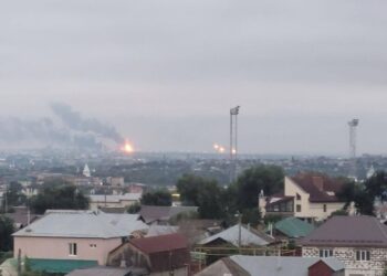 Сызранский НПЗ остановил работу после атаки украинских дронов, – Reuters