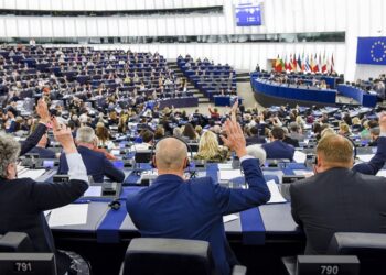 Европарламент ускорит рассмотрение вопроса о репарационном кредите для Украины.