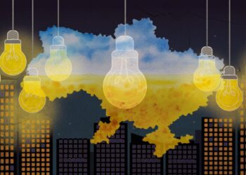 Графики не работают: в каких регионах свет уже выключают аварийно