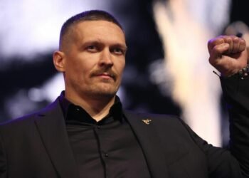 Усик проведет бой в Лас-Вегасе с местной звездой бокса