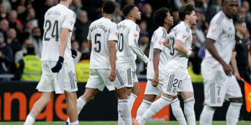 Беллингем и Мбаппе. Реал в чемпионате Испании одолел Севилью