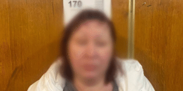 Загроза потужного вибуху: в Києві хуліганка погрожувала працівникам поліції