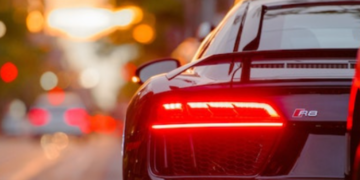 Київ у великих заторах: поліція частково перекрила дорожній рух