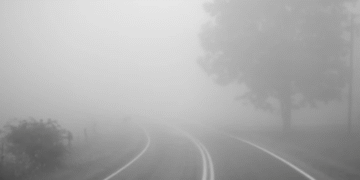 На дорогах Києва підвищиться небезпека: звернення КМДА до водіїв і пішоходів