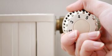 Обогреватели вместо котельных: эксперт раскрыл провал с подготовкой к отопительному сезону