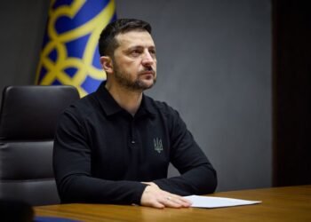 Не имеем единого мнения по Донбассу: Зеленский объяснил, почему не соглашается с планом США